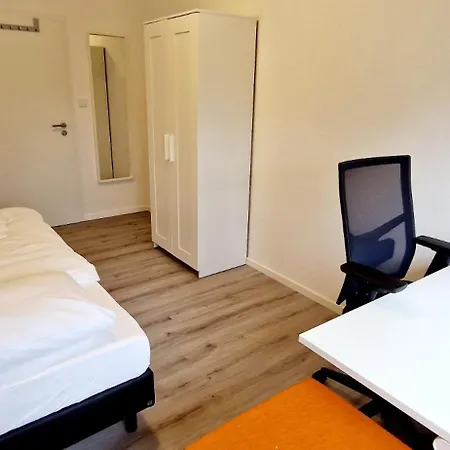 Accommodatie bij particulieren Efde Gmbh- Studenten Und Business Wg-zimmer Ab Sofort Frei 3-er Wg Inkl. Reinigungservice